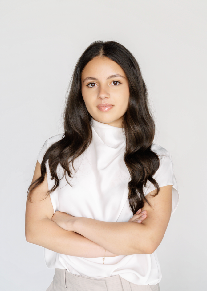 Elizabeth Kandaharian Photo