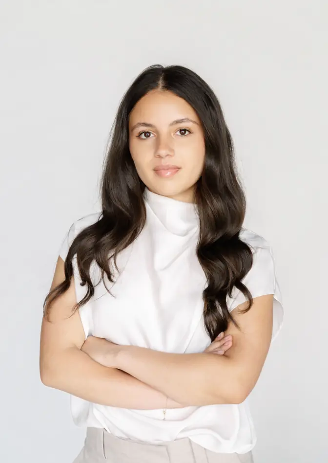 Elizabeth Kandaharian Photo